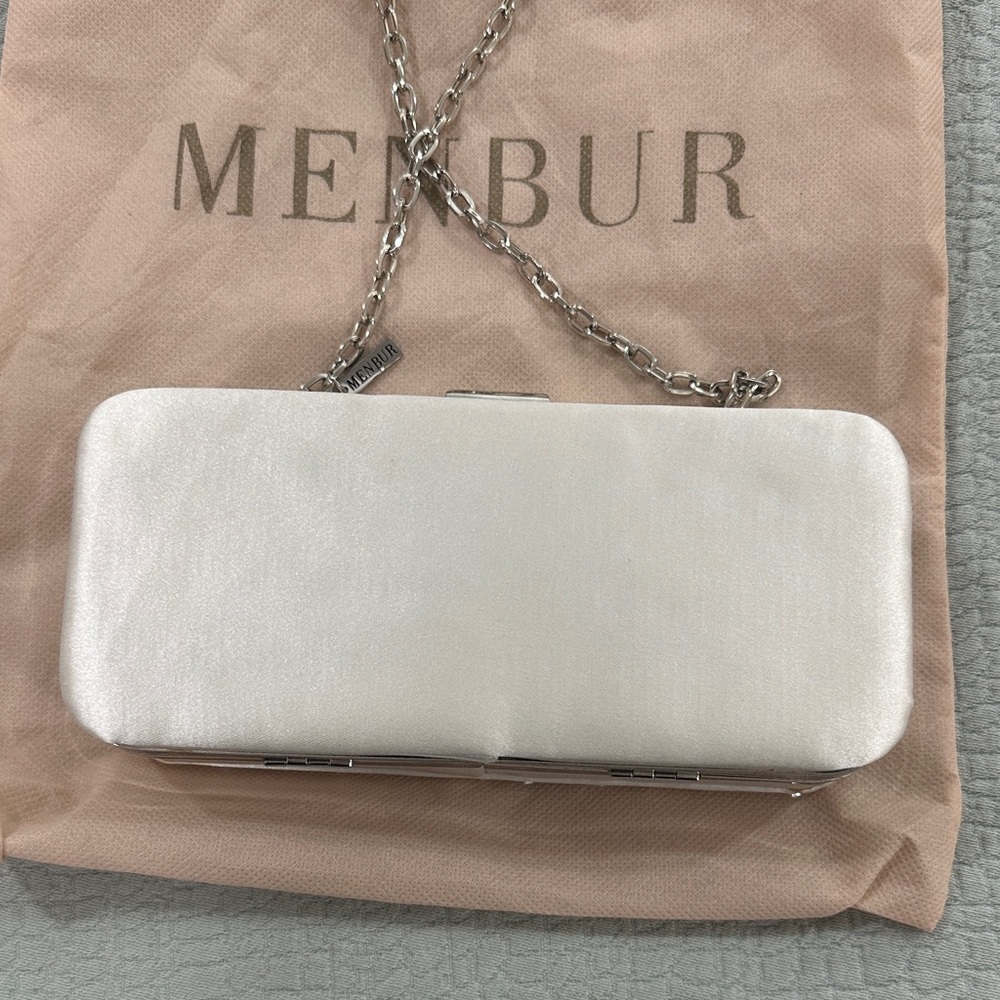 Menbur Vintage White Beaded Clutch with Chain Strap - Picture 7 of 13